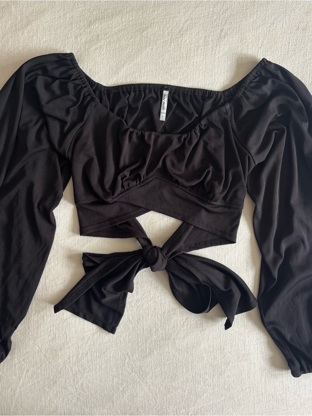 New Mode USA Black Puff Sleeve Crop Top Size L